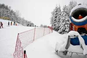 13-latek zmarł po uderzeniu w armatkę śnieżną