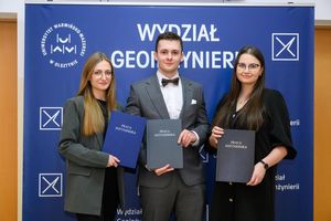 Pierwsi w historii absolwenci geoinformatyki opuścili mury Uniwersytetu Warmińsko-Mazurskiego w Olsztynie 