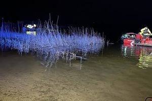 Tragiczny finał poszukiwań na Jeziorze Skarlińskim. Nie udało się uratować wędkarza