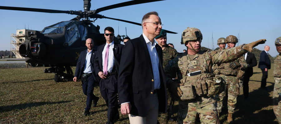 Prezydent RP Andrzej Duda podczas wizyty w 3. Dywizji Piechoty Armii Amerykańskiej w Fort Stewart. 