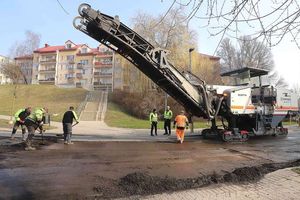 Na ul. Barcza ruszyły prace w ramach OBO [ZDJĘCIA]