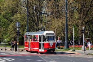 Tramwajem po Warszawie – wyjątkowy Dzień Kobiet!