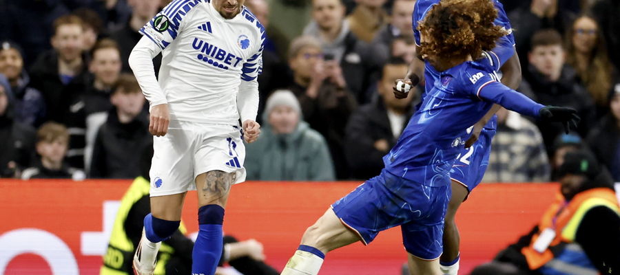 Z prawej Marc Cucurella (Chelsea)
