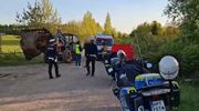 Traktor potrącił ojca z dzieckiem, 2-letni chłopiec zmarł