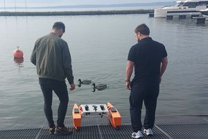 Wodny dron zbada jakość wód w mazurskich jeziorach