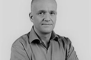Nie żyje Piotr Żbikowski, zastępca burmistrza Pragi Południe. Smutna wiadomość wstrząsnęła Warszawą