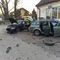 Groźna kolizja. Auto uderzyło w budynek