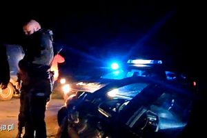 Nocna kontrola, nerwowe zachowanie i... narkotyki w bieliźnie. 22-latek wpadł na ulicy Narutowicza