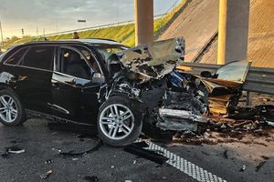 Tragedia na S8: Kobieta jadąca pod prąd zginęła w czołowym zderzeniu