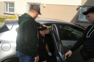  Atak z zazdrości: 37-latek zaatakował byłą partnerkę i jej znajomego gazem i pałką teleskopową