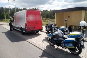 Nie tylko paczki, ale i wykroczenia. Kurierzy na celowniku warmińsko-mazurskiej policji