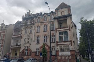 Miasto ma problem z zabytkową kamienicą w centrum Olsztyna