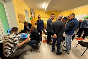 W Bażynach rozmawiali o planach budowy farmy wiatrowej w gminie Orneta