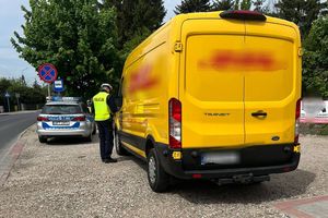 Policja sprawdzała dostawców przesyłek