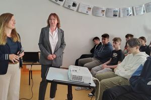 Pracuje w Brukseli i z sentymentem wspominała naukę w Norwidzie