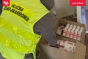 Odkryto prawie 20 tys. nielegalnych sztuk papierosów