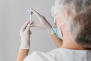 Impuls elektryczny i jon wapnia mogą wspólnie niszczyć raka