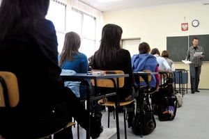 „Zmiana płci, erotyzacja, destrukcja rodziny” – mocne słowa biskupów o nowym przedmiocie
