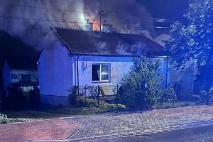 Areszt za ogień i groźby – podpalacz przed sądem