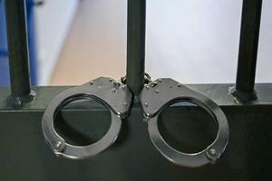 Zakaz zakazem, a on i tak jechał – 43-latek w rękach policji