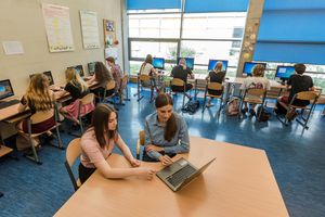 Nowe technologie, nowe kompetencje: AI w edukacji