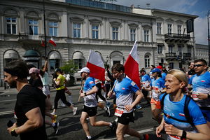 Majówka w biegu! Tysiące osób uczciły 3 maja na sportowo