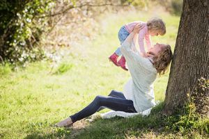 „Mama i tata w domu i w pracy”, czyli równość rodzicielska w Polsce