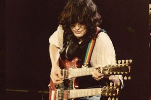 Rockowe mistrzostwo: Top 10 gitarowych solówek wszech czasów