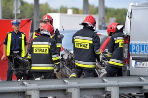 Dramat na S3. 11-latka spadła z wiaduktu