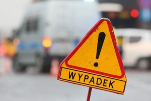 Zderzenie na Mokotowie. Audi i BMW zablokowały pół miasta