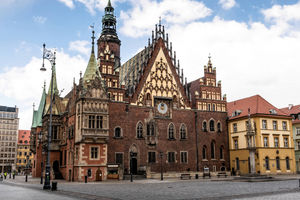 Wrocław przed piłkarskim oblężeniem. Miasto apeluje: „Zostańcie w domach”