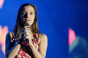 Tajemnicza autorka hitów Sanah – stoi za nimi gwiazda znanego zespołu