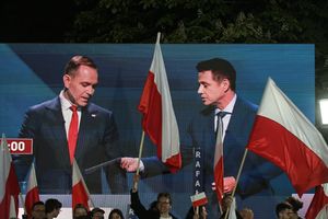 Trzaskowski: to wybory o bezinteresowności; Nawrocki o kawalerce: temat zastępczy
