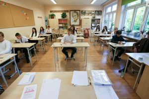 Rozpoczął się egzamin ósmoklasisty z języka obcego nowożytnego