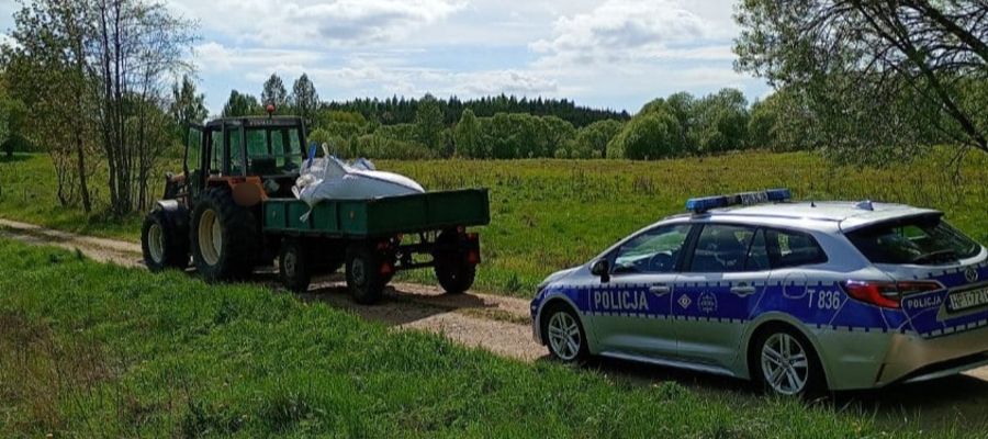 Podczas minionego weekendu gołdapscy policjanci zatrzymali nietrzeźwego traktorzystę 