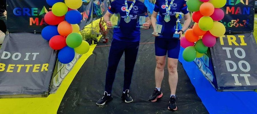 Iławscy policjanci w żelaznej formie! Sukces w Mistrzostwach Polski podczas Triathlonu Mietków