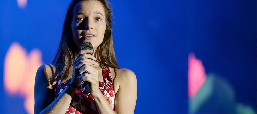 Tajemnicza autorka hitów Sanah – stoi za nimi gwiazda znanego zespołu