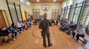 Wojskowi wchodzą do szkół. Uczniowie z Warmii i Mazur uczą się, jak przeżyć w kryzysie
