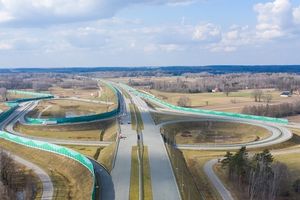 Autostrada A2 pędzi na wschód. Granica na wyciągnięcie ręki!