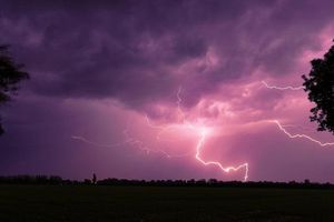 Nadciągają burze. IMGW wydał komunikat
