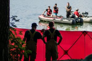 Tragedia nad jeziorem: ciało 67‑latka wyłowione w porcie 