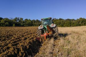Pijany rolnik za kierownicą URSUSA