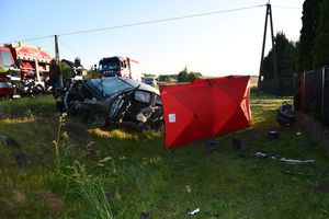 Tragiczny wypadek. Kierowca zginął na miejscu zdarzenia