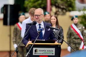 Wakacje czas start! Uczniowie z Warmii i Mazur zakończyli rok szkolny