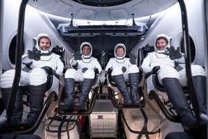 Lot Polaka w kosmos opóźniony! Awaria rakiety zatrzymała misję Uznańskiego