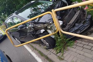 Policjanci uratowali nieprzytomnego kierowcę