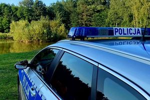 50-latek utonął w przydomowym stawie – prokuratura i policja badają sprawę