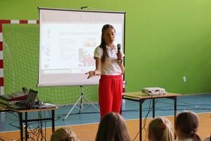 Monika Jackiewicz inspiruje dzieci w Sampławie