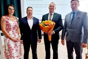 Jednogłośne zaufanie dla wójta Adama Głowackiego