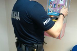 10 lat odsiadki za… 1100 zł? 17-latek z Iławy nocą rozpruł automat z zabawkami!